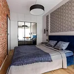 Golden - Great Location - Cozy And Bright&janapawla19
