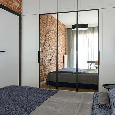 Golden - Great Location - Cozy And Bright&janapawla19 Apartmán