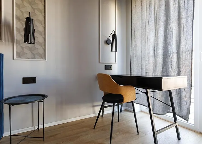 Golden - Great Location - Cozy And Bright&janapawla19